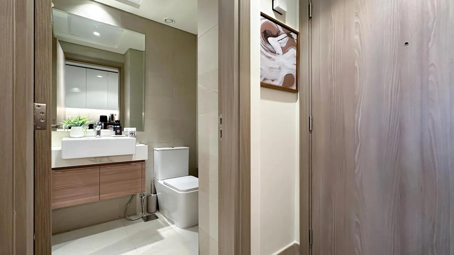 Trophy Modern Marvel Cozy Studio With Smart Features In Azizi Riviera Dubai Verenigde Arabische Emiraten