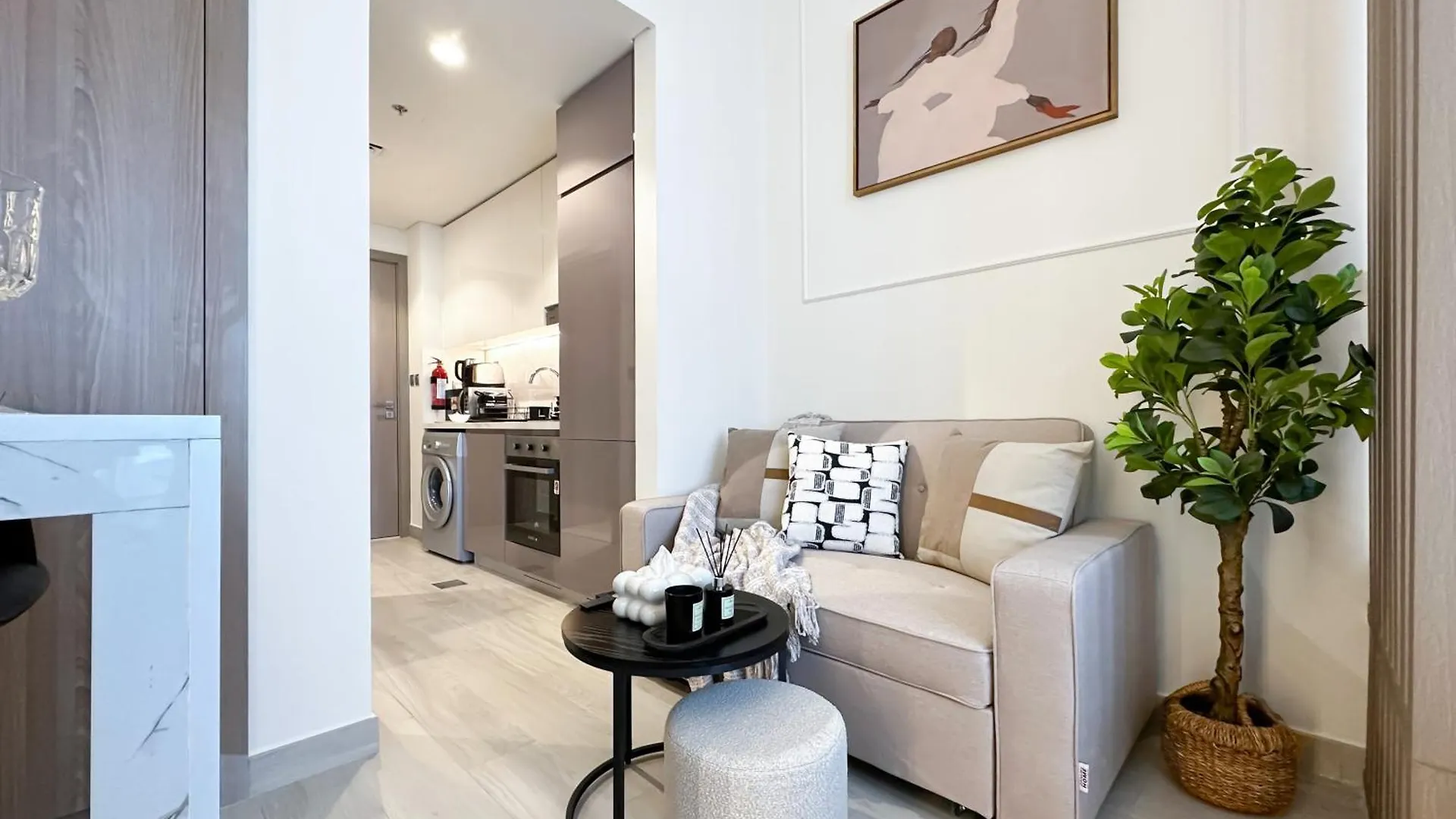 Trophy Modern Marvel Cozy Studio With Smart Features In Azizi Riviera Dubai Appartement