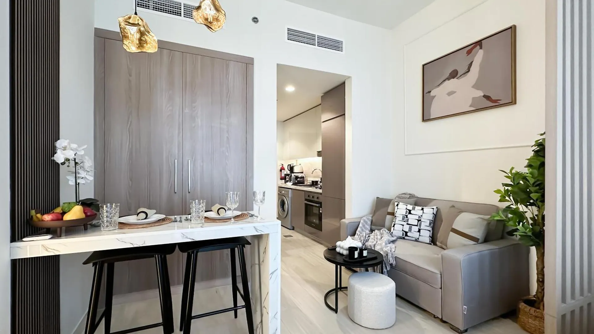 Appartement Trophy Modern Marvel Cozy Studio With Smart Features In Azizi Riviera Dubai